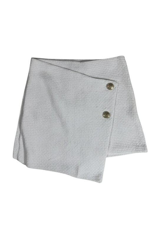Beyaz Asimetrik Mini Etek Şort (Gold Düğmeli)